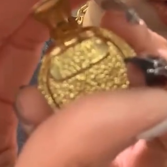 Vintage Authentic Gianni Versace Earring Made in Italy Bag& Box 404236 - Picture 7 of 11